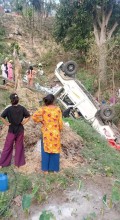 बाजुरा जान लागेको जीप अछाममा दुर्घटना